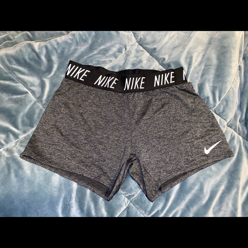 NWOT NIKE DRY FIT SHORTS - Picture 1 of 3